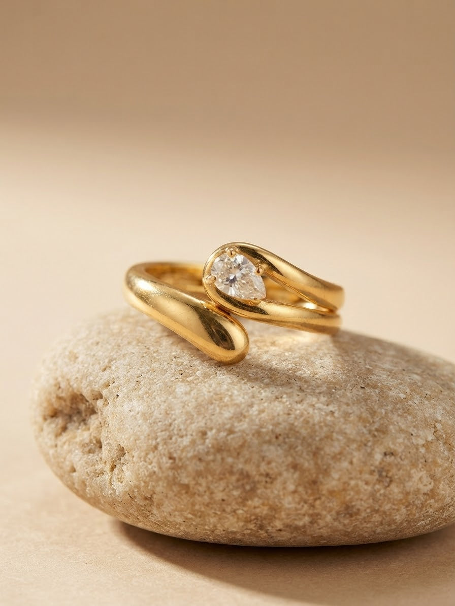 The swirl ring